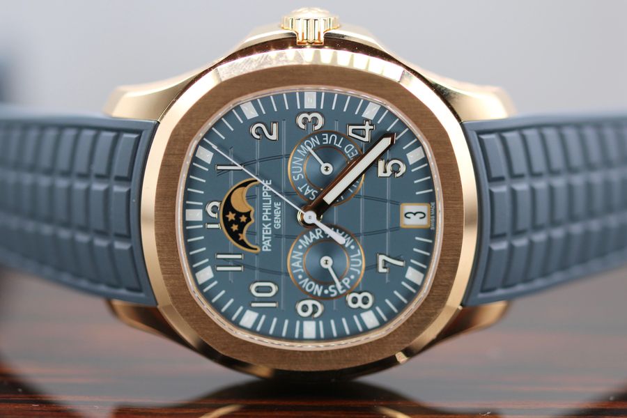 Patek Philippe Aquanaut 5261R-001